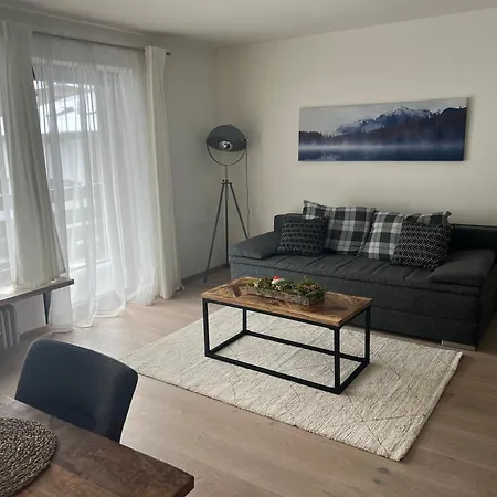 App 3 Min Walk To Seefeld Center * Ζέεφελντ